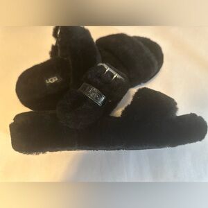 UGG Fuzzy Yeah Sheepskin Slipper Slides 1104662 Women's Sandals Black Size 8